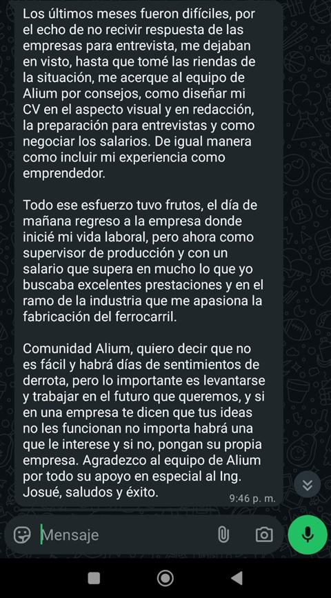 Fragmento de conversación real con Ángel Atitlán (nombre y foto ocultos por privacidad)